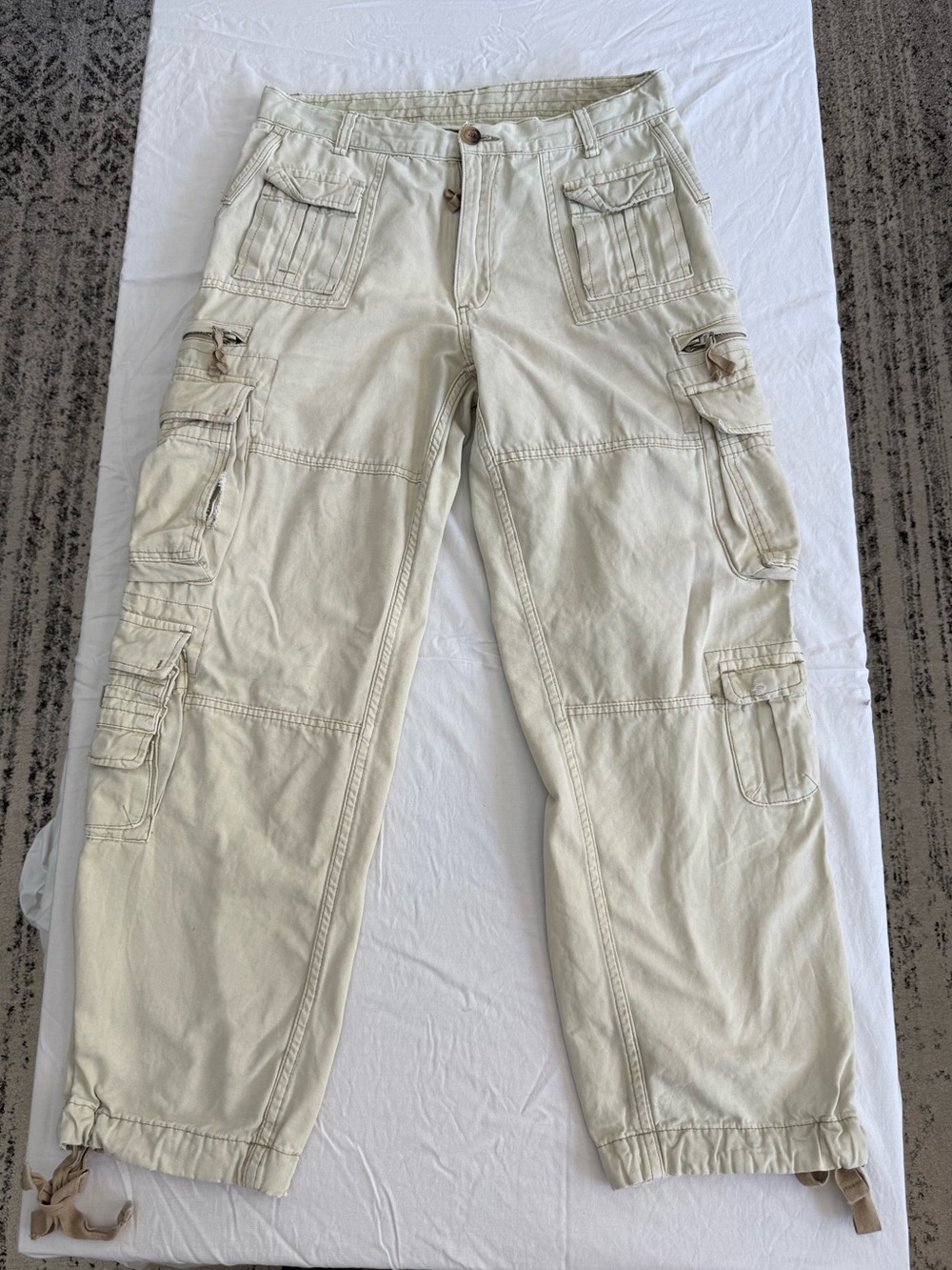 MNML Men's Cargo Pants in Light Khaki